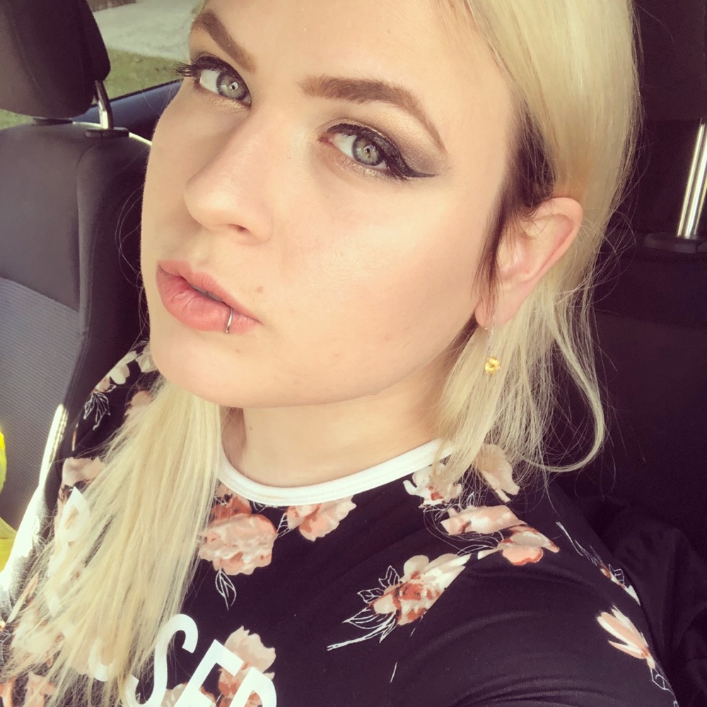 Meet your Posher, Francesca